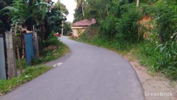 Land in Kandy - Ambathanna