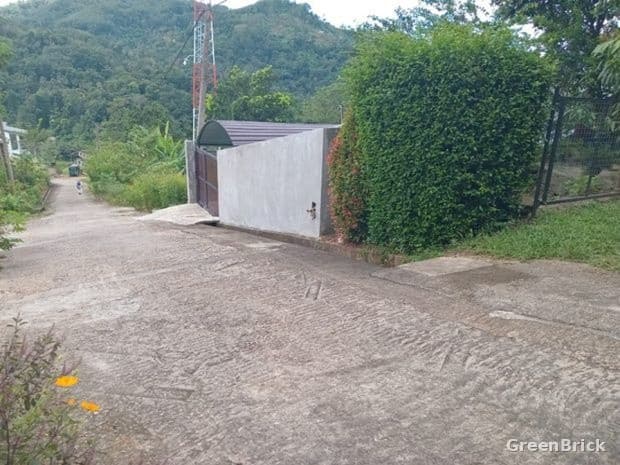 Land in Kandy - Kegalle road mawanella