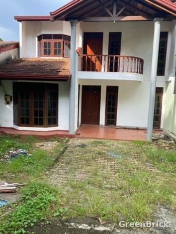 House in Kegalle City - In front of district court Kegalle facing Siyambalapitiya road