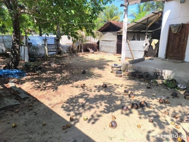 House in Batticaloa - Methodist Church Road, Kanthikiramam, Sinna Oorani, Batticaloa