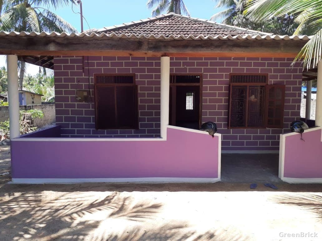 House in Ampara - Ariyanayagam Street, Thirukkovil-2, Ampara