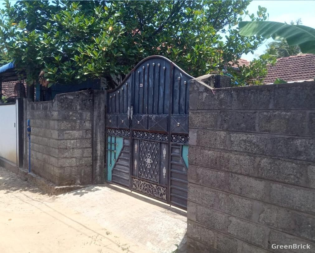 House in Ampara - Natpiddimunai, Ampara