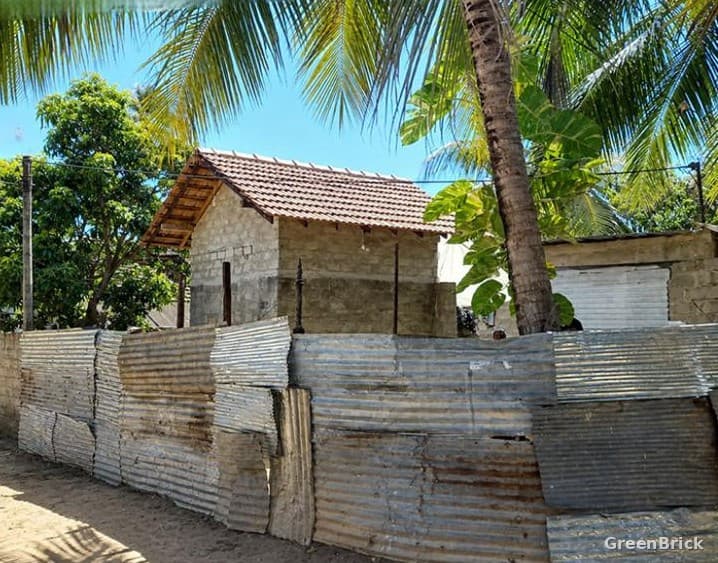 House in Ampara - Thirukkovil, Ampara