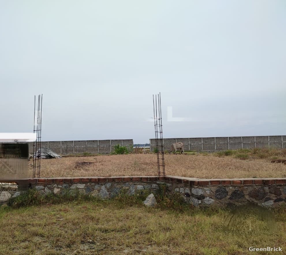Land in Batticaloa - Puliyantivu, Batticaloa