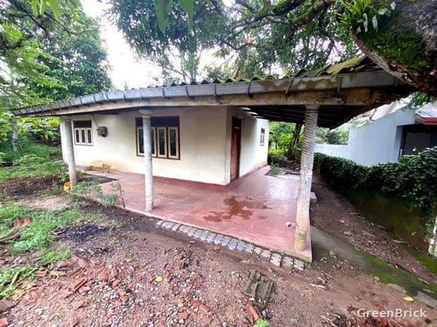House in Gampaha - වැලිවේරිය හන්දියේ සිට මීටර් 750 ක් දුරින්, 514 බස් මාර්ගයේ නිවස පිහිටා ඇත.