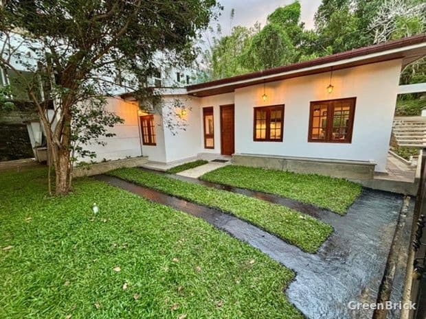 House in Kandy - Mahaweli Uyana, Samagi Mawatha, Watapuluwa