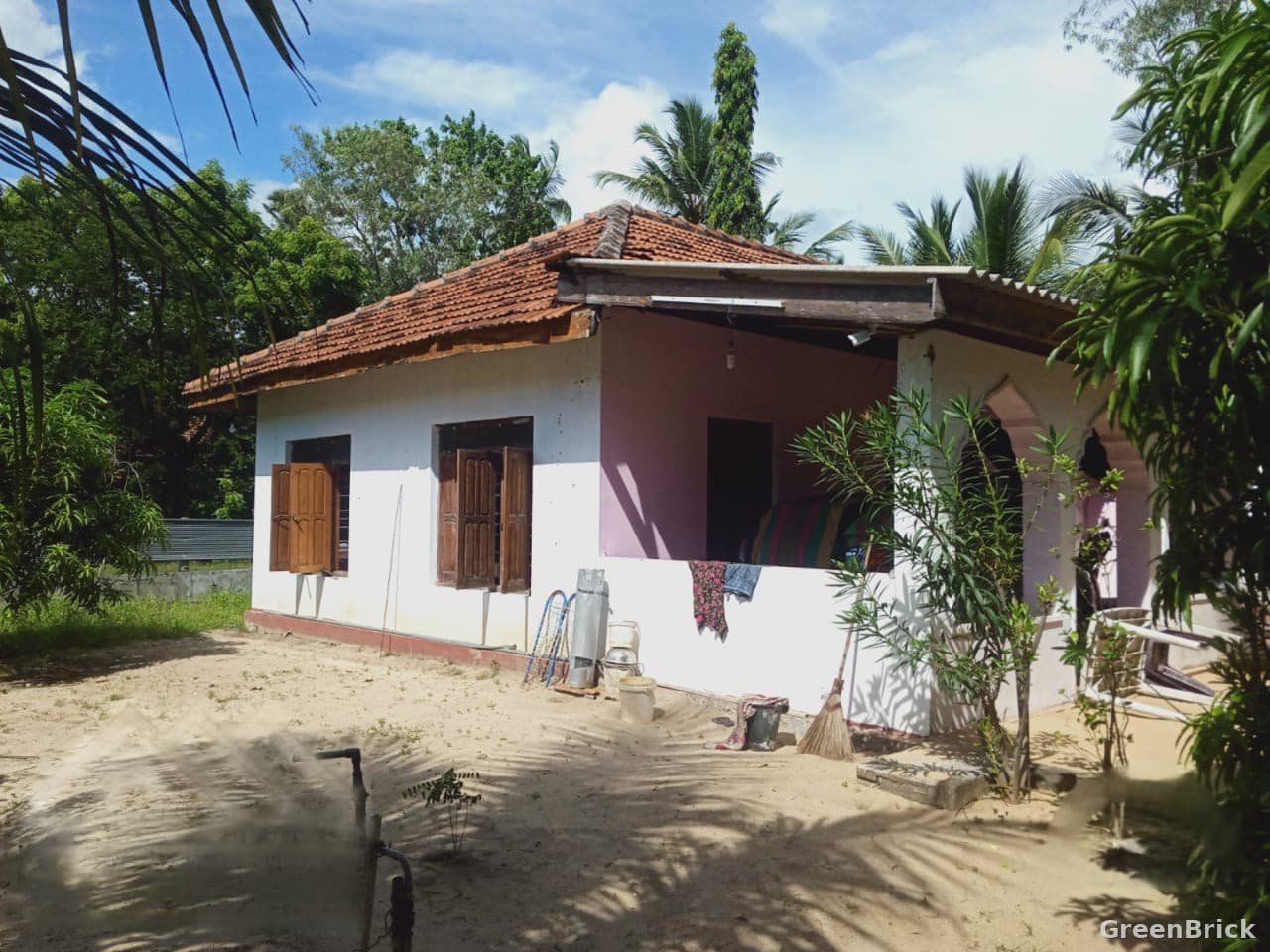 House in Ampara - Thambiluvil, Thirukovil, Ampara